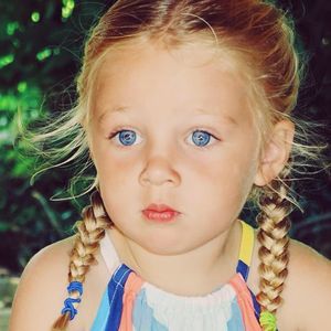 Meet your Posher, April